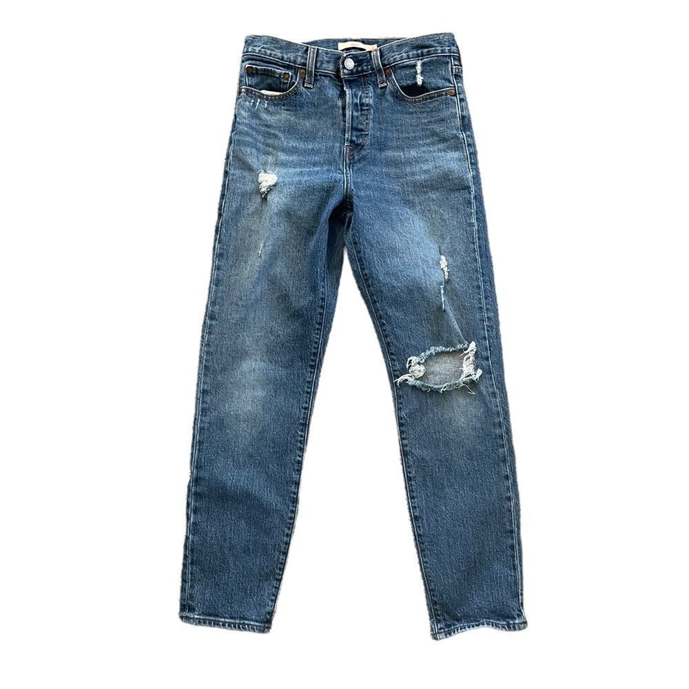 LEVI'S WEDGIE JEANS Distressed Size 26
